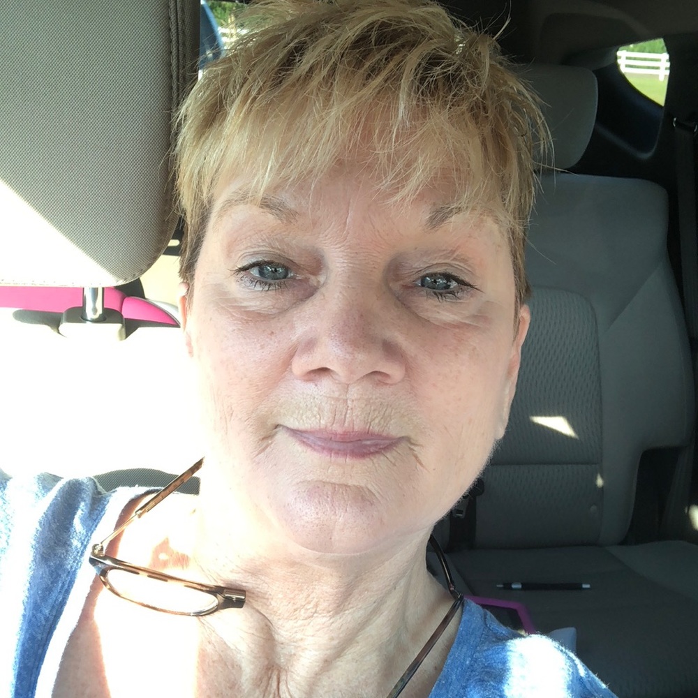 Meet your Posher, Deborah